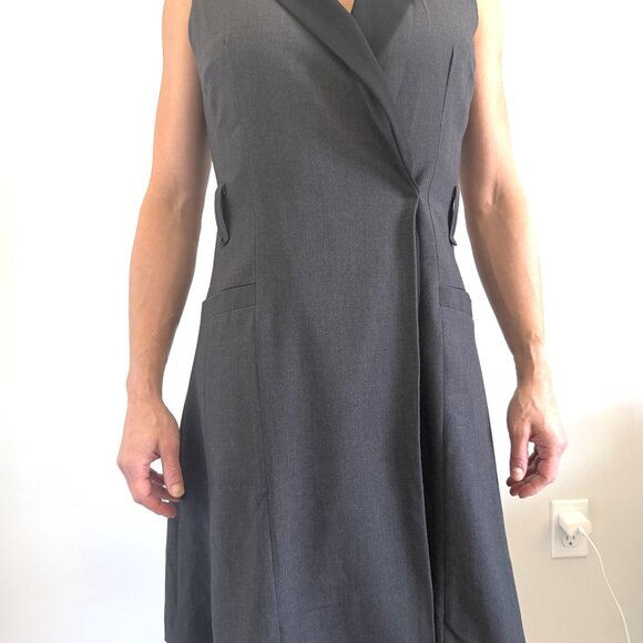 Premise Sleeveless Business Dress (2 Petite) - Picture 5 of 7